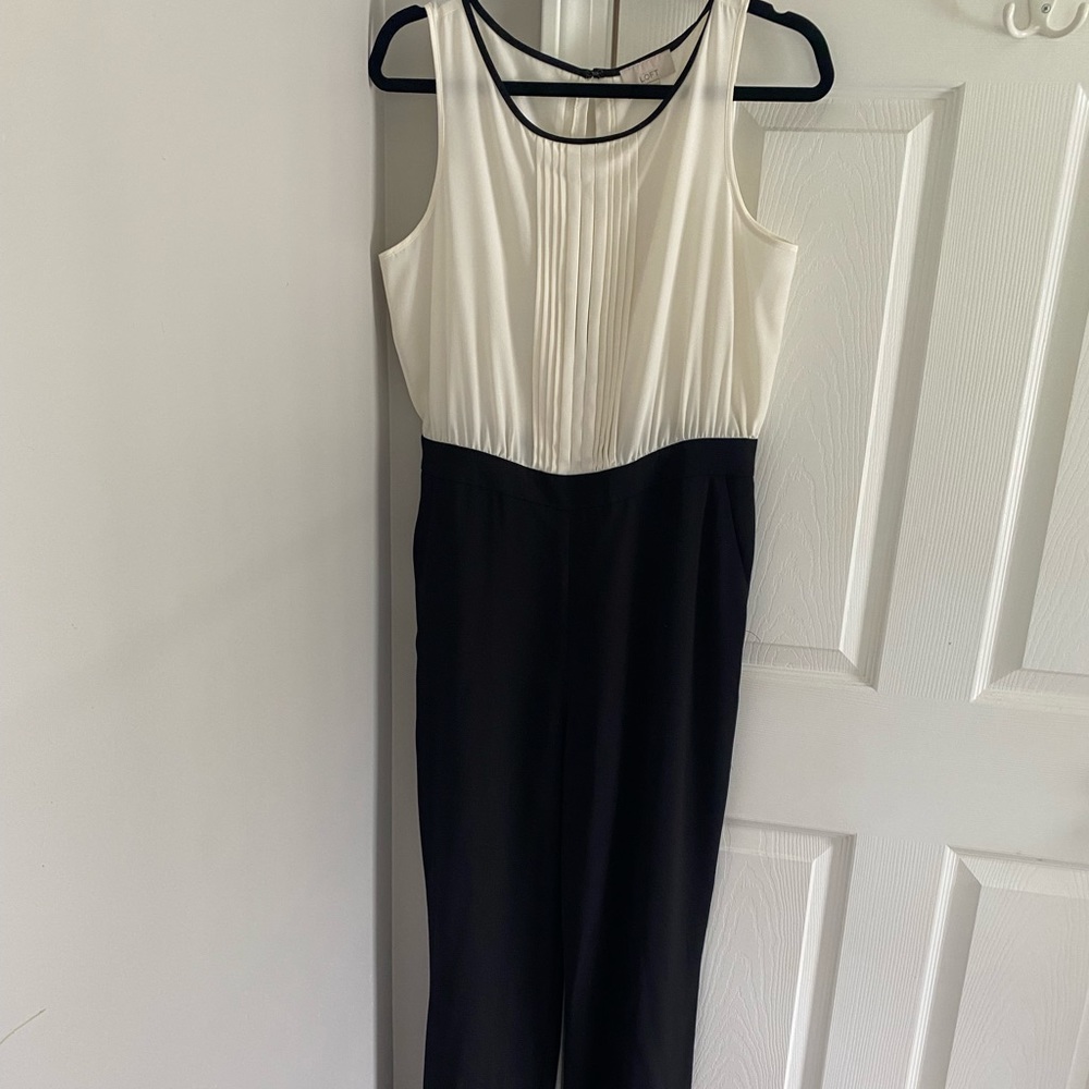 Sleeveless Black & White Jumpsuit